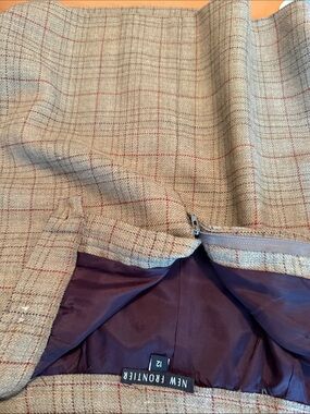 New Frontier Beige Plaid Skirt with Burgundy Lining